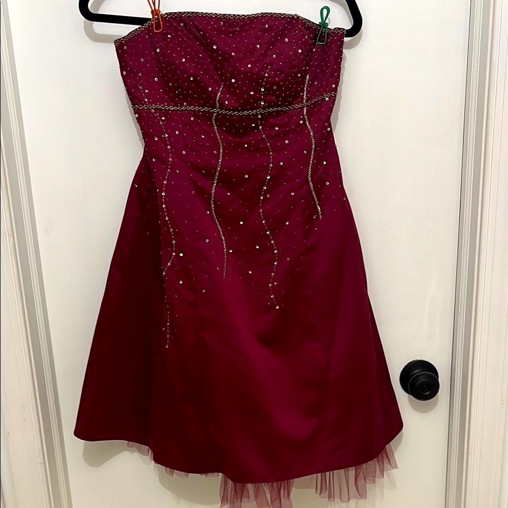 Morgan & Co. Burgundy Strapless Gown